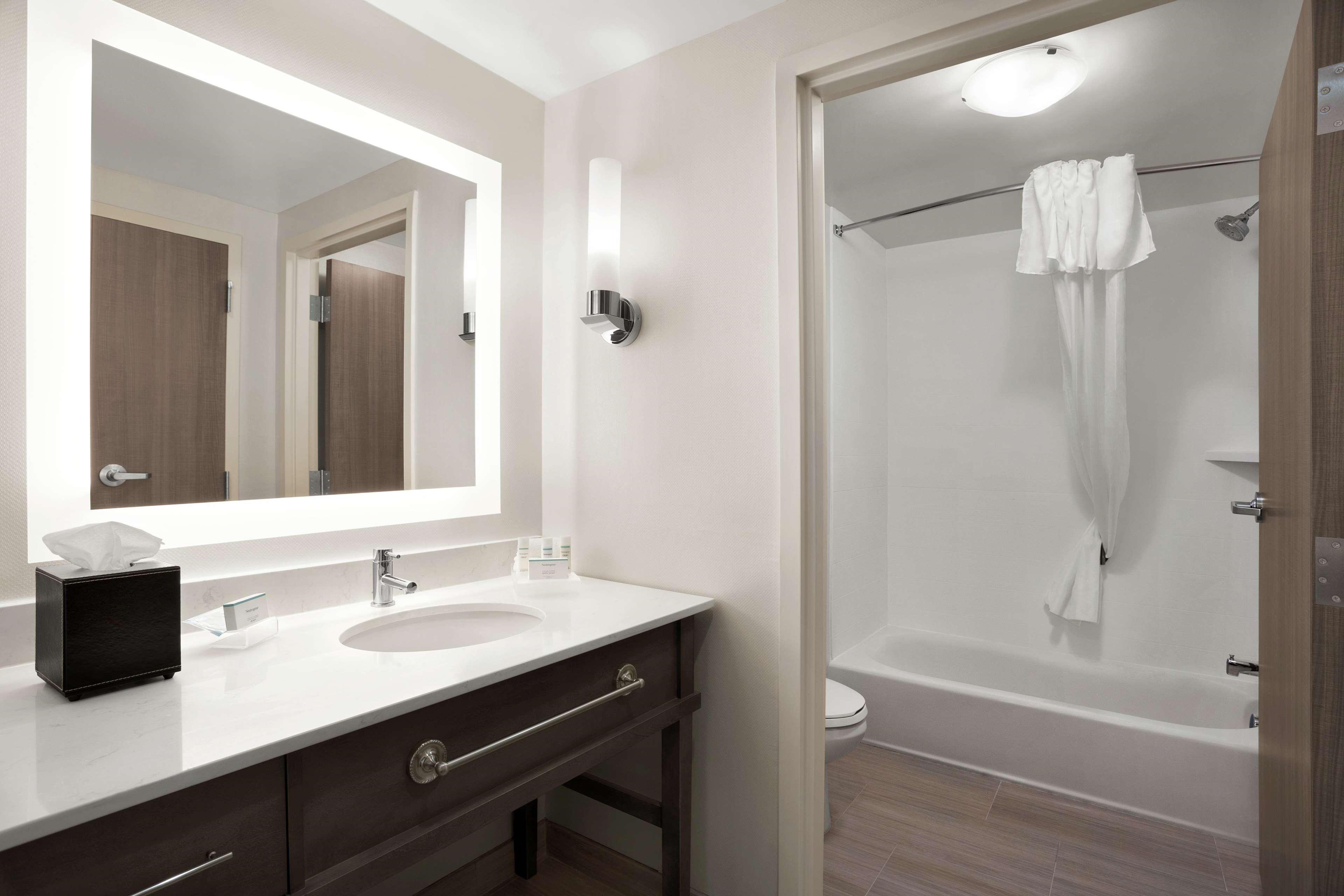 Homewood Suites By Hilton Florence Exterior photo